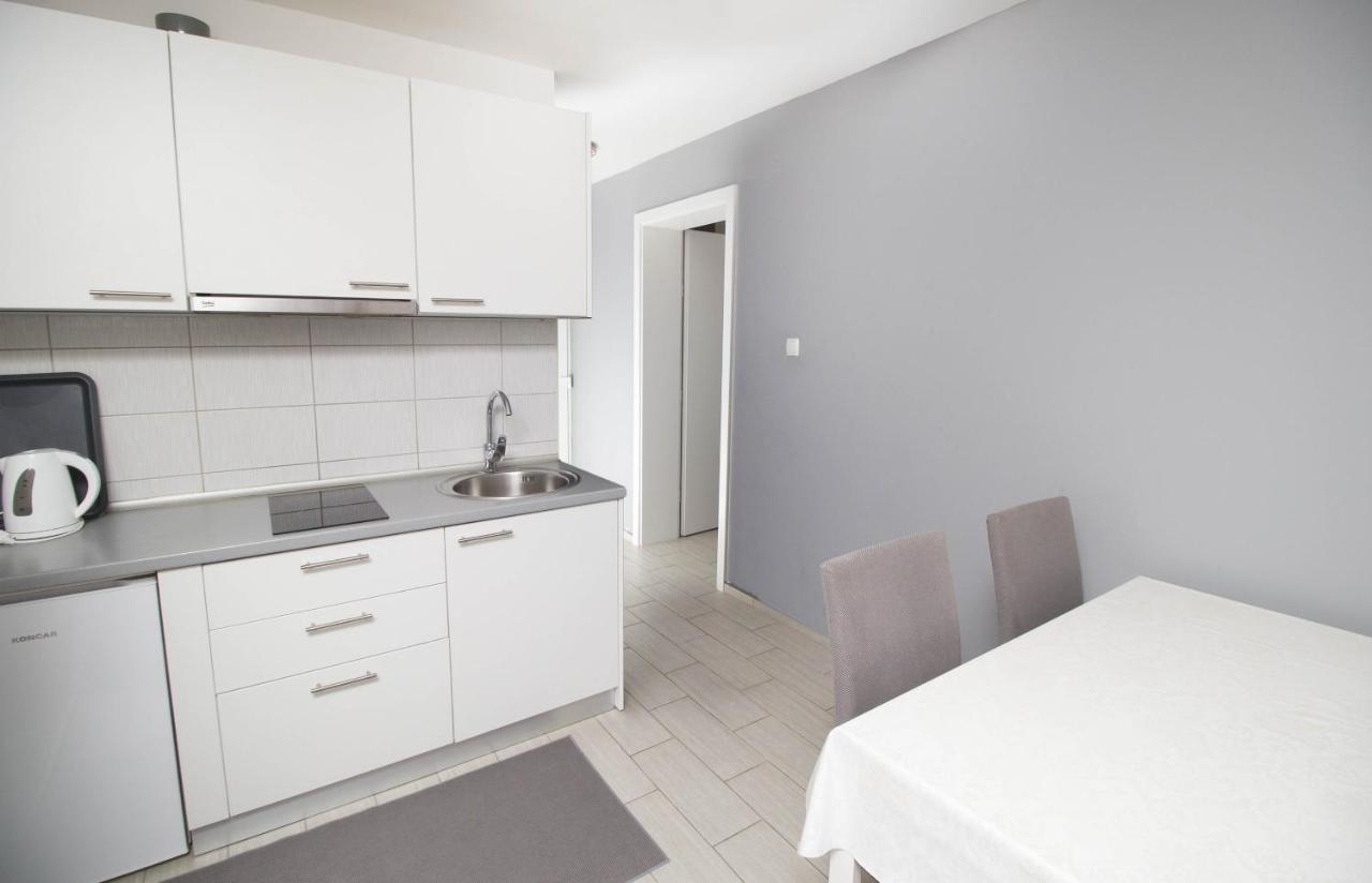 Apartment Sven Vinkovci Esterno foto